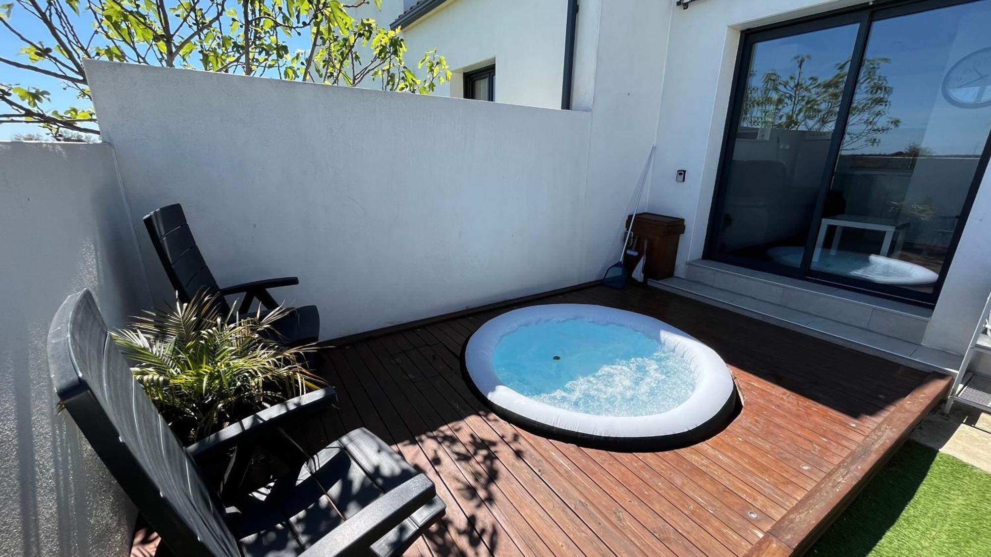 Appartement Avec Spa-Avril A Sept-Camargue 4 Personnes Saint-Laurent-dʼAigouze Buitenkant foto